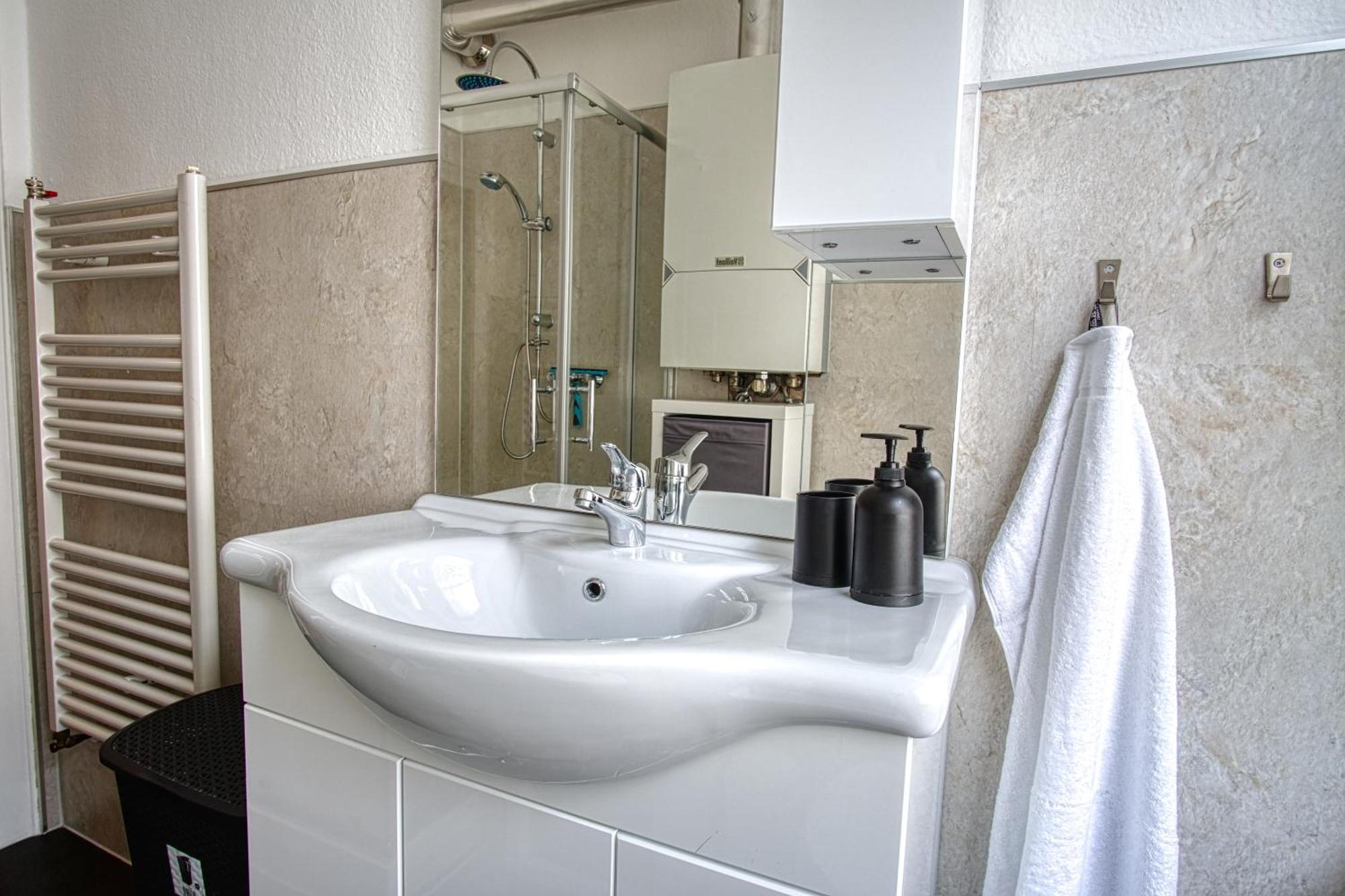 Homefy Sleep & Relax Apartment - Free Parking - Top Location Essen Luaran gambar